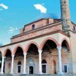 Yunanistan'daki Kurşunlu Camii’ne çirkin saldırı