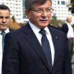 Davutoğlu'nun partisinde HDP depremi