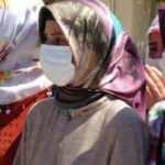 İki &ccedil;ocuğunu kaybeden anne: Anne elime kına yak diyordu!