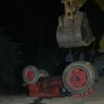 Devrilen traktörün altında kalan sürücü öldü