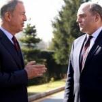 Bakan Akar, İngiliz mevkidaşıyla görüşme