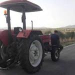 Karantinayı ihlal edip, trakt&ouml;rle seyahat ederken yakalandı