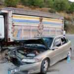 Burdur'da otomobille kamyonet çarpıştı: 5 yaralı