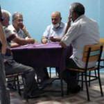 CHP'li Başkan Kılıçdaroğlu'nun izinde: İYİ Parti lokalinde maskesiz kağıt oyunu!