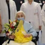 94 yaşındaki emekli hemşire, koronavirüsü yendi