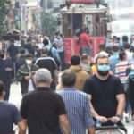 Koronavir&uuml;se aldırmadılar: Taksim'de dikkat &ccedil;eken kalabalık