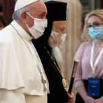 Papa Francis ilk kez maske ile görüntülendi!