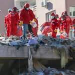 Son dakika haberi: Seferihisar açıklarında 5 büyüklüğünde deprem, can kaybı 26'ya yükseldi