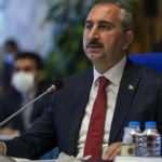 Bakan Gül'den önemli açıklamalar: Güçlü ekonominin olmazsa olmazı hukuk devletidir