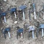 Van'da PKK'lı ter&ouml;ristlere ait silah ve uyuşturucu ele ge&ccedil;irildi