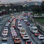 İstanbul'da trafik yoğunluğu yüzde 40'ı aştı