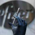 İngiltere'de koronavirüs aşısı kararı