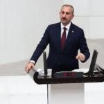 Adalet Bakanı Gül'den sert yanıt: Bakan'ın cübbe giymesini mi bekliyorsunuz?