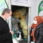 Zeytinburnu belediyesinin Mobil Atık Kazanç Aracına atık getiren alışveriş puanı kazanıyor!