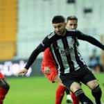 Beşiktaş zirve takibini s&uuml;rd&uuml;rd&uuml;!