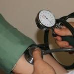 İki kol arasındaki tansiyon farkı damar tıkanıklığına neden olabilir!