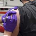 Kovid-19 aşısını oldu, 2 saat sonra öldü