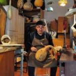 Manisa'da hobi olarak başladı, işe dönüştürdü! Su kabaklarından şaheserler yapıyor