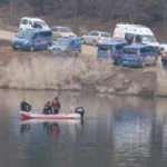 G&ouml;lete u&ccedil;an ara&ccedil;taki kayıp 2 arkadaştan 1'inin cesedine ulaşıldı