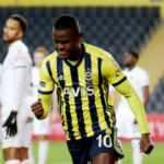 Fenerbahçe Samatta ile tur atladı!