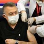 Fuat Oktay, Kovid-19 aşısı yaptırdı