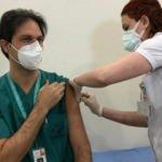 Koronavirüsle mücadelede kritik eşik! Ve kitlesel aşılama başladı...