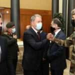 Bakan Akar'dan Erbil'de net mesaj! Barzani ile kritik g&ouml;r&uuml;şme