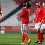 Benfica'da Kovid depremi! Tam 17 kişi...