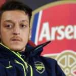 Mesut Özil'den Abdülkadir Ömür'e: Daha güçlü döneceksin!