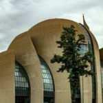 Almanya&rsquo;da her iki g&uuml;nde bir İslam karşıtı saldırı yaşanıyor