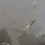 Bursa&rsquo;da fırtına! Ortalık savaş alanına d&ouml;nd&uuml;, &ccedil;atı u&ccedil;tu&hellip;