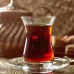 Düzenli ve dozunda tüketilen çay kalp damar hastalıklarını önlüyor!