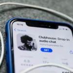 Son günlerin popüler uygulaması Clubhouse'da gizlilik açığı: Sözleşmesini değiştirebilir