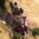 Trakt&ouml;r devrildi, eşini kaybetti