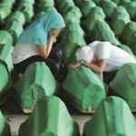 Hollanda h&uuml;k&uuml;metinden Srebrenitsa'da g&ouml;rev yapmış askerlere &ouml;d&uuml;l