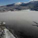 Buz tutan doğa harikası göller göz kamaştırdı