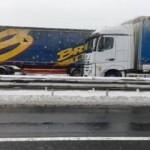 Silivri’de zincirleme kaza; TEM’in İstanbul yönü kapandı