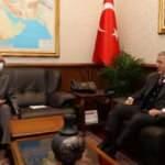 Bakan Akar, Japonya Büyükelçisi ile görüştü