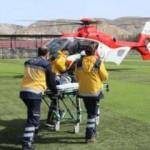 Kalp krizi ge&ccedil;irdi, ambulans helikopterle hastaneye ulaştırıldı