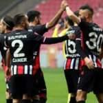 Samsunspor, sahasında Eskişehirspor'u 6-1 mağlup etti