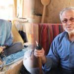  74 yaşındaki kaşıkçı Sakarya'da 60 yıldır baba ve dede mesleği olan kaşıkçılığı sürdürüyor!