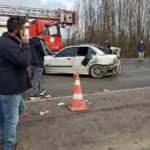 Kamyonet ile otomobil &ccedil;arpıştı: 3 yaralı