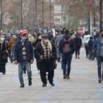 Kısıtlamanın kalktığı Çanakkale'de kordon boyunda yoğunluk oluştu