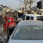 Freni patlayan tır dehşet sa&ccedil;tı: 3 &ouml;l&uuml; ve &ccedil;ok sayıda yaralı var! Feci kaza kamerada!