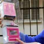 İnternetten fırın aldı gelen &uuml;r&uuml;n şaşkına &ccedil;evirdi!