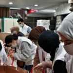 'Yery&uuml;z&uuml; Doktorları' sağlık &ccedil;alışanlarına motivasyon kiti dağıttı