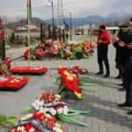 Azerbaycanlılar Nevruz'da şehitlikleri ziyaret etti