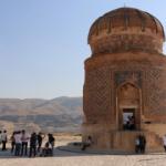 Tarihi Hasankeyf il&ccedil;esi turizm sezonundan umutlu