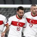 Hakan Çalhanoğlu'ndan Burak ve Zlatan cevabı!