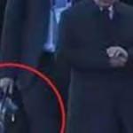 Putin gizemli çantasını yanından ayırmıyor
